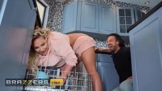 Phoenix marie gets stuck in dishwasher